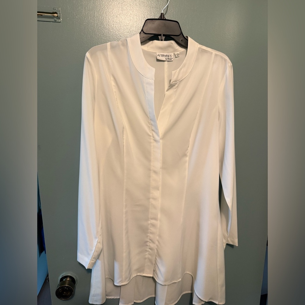 Elegant White Tunic Blouse